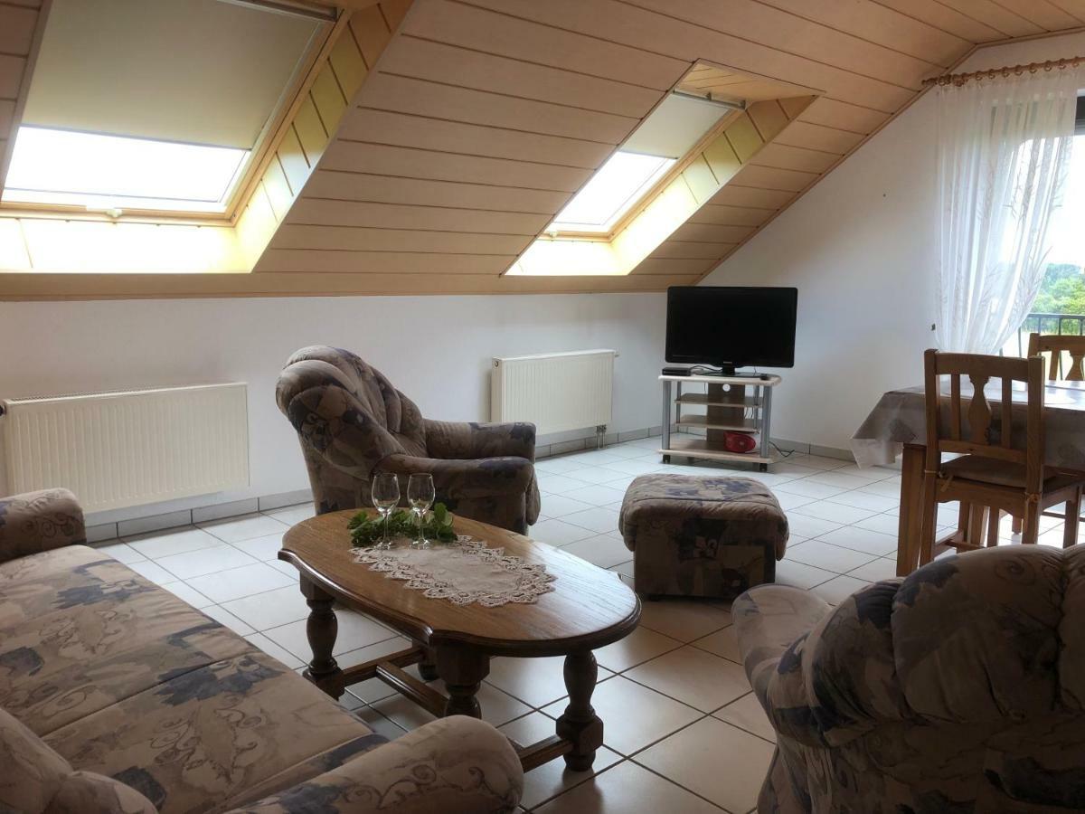 Ferienwohnung Irmgard Ewald Dorsel エクステリア 写真